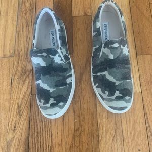 Steve Madden Camo Slip on Sneakers .